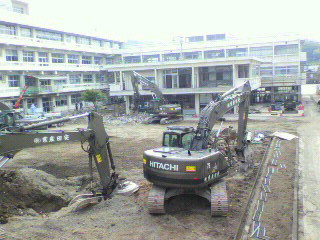 新校舎建設工事パート2_d0004447_065173.jpg