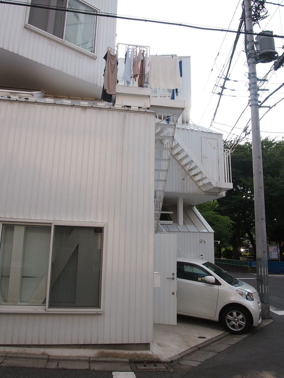 Tokyo Apartment を見に行った。_c0250964_12515851.jpg