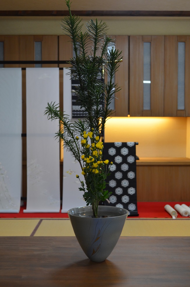 久しぶりの華道教室_d0230676_1405328.jpg