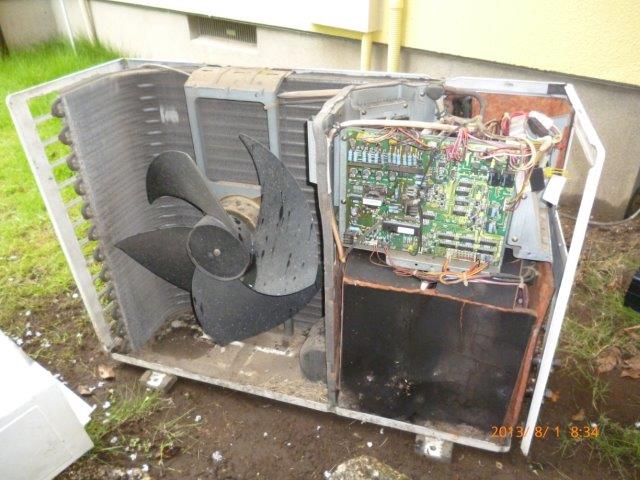 隠蔽配管仕様 TESエアコン入替 4_e0207151_1834138.jpg