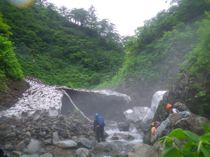 大桧沢と飯森沢での沢合宿 ～ ２０１３年８月３日・４日_f0170180_22437.jpg