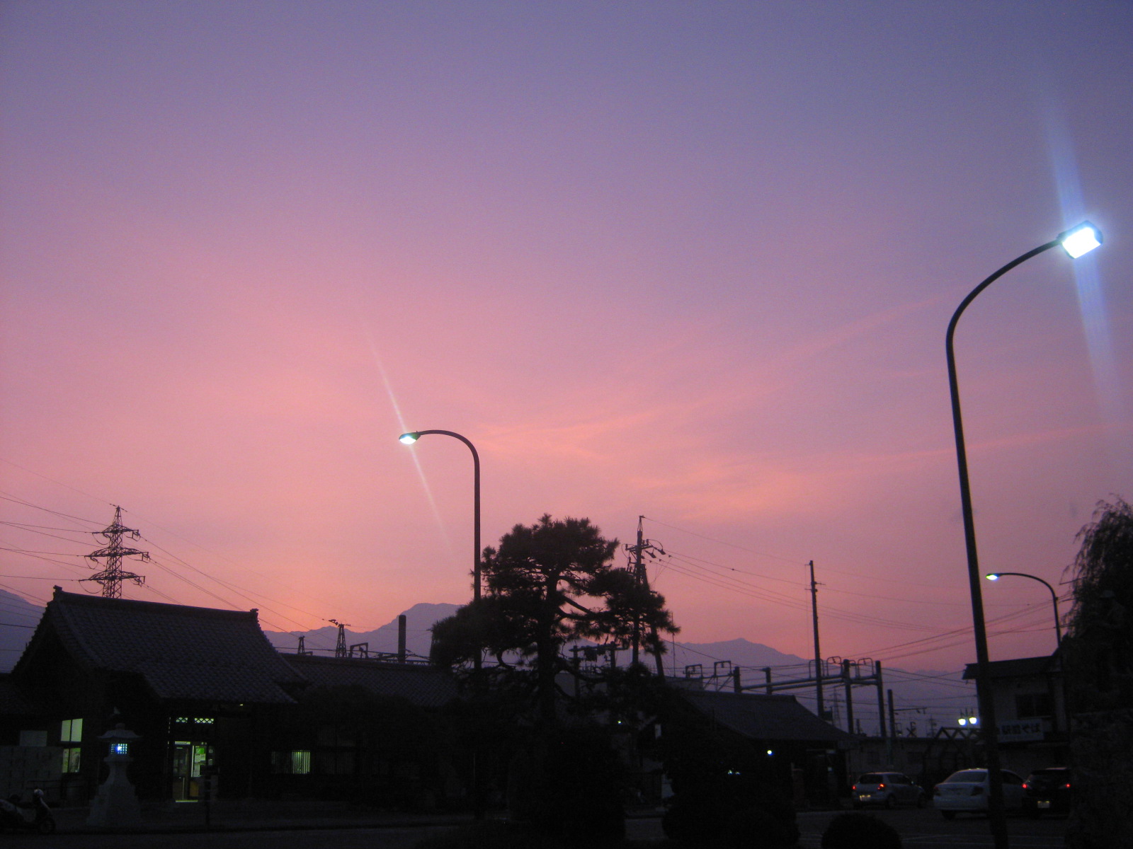 夏の夕焼け空 安曇野 ひつじ屋 夏の夕焼け空 安曇野 ひつじ屋