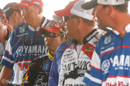Bassmaster Elite Series #7 St. Lawrence River, NY 初日_a0097491_801980.jpg
