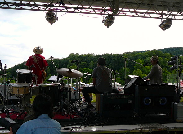 CLUB GOODMAN & 円山夜想 & MUSIC HARVEST 2013_c0227168_8351268.jpg