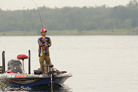 Bassmaster Elite Series #7 St. Lawrence River, NY 日2日目_a0097491_811162.jpg