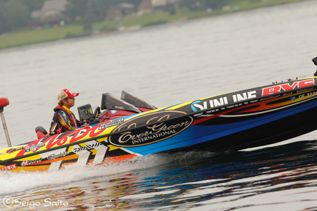 Bassmaster Elite Series #7 St. Lawrence River, NY 日2日目_a0097491_823872.jpg