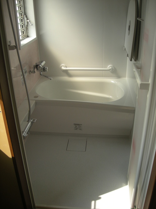 D様邸(中区本川町)バスリフォーム・トイレ工事_d0125228_13104689.jpg