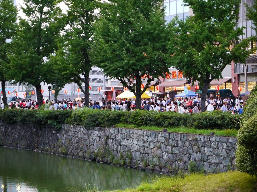 　　和歌山城公園にて ＆ いざ、おどるんや　　２０２３-１０-１７　００：００　（２０１３年撮影）_b0093754_20342380.jpg