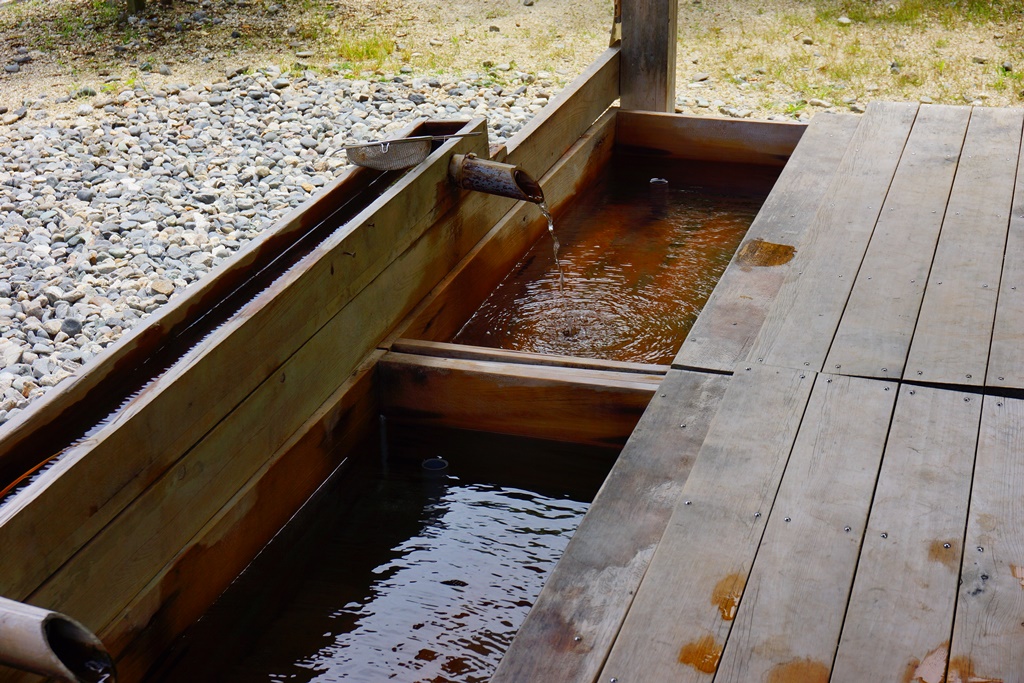 bridge & footbath（長野県阿智村　昼神温泉・足湯　あひるの湯）_e0223456_15373935.jpg