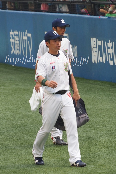 球界のそっくりさん 田中浩康選手と山井大介投手フォト Out Of Focus Baseballﾌｫﾄﾌﾞﾛｸﾞ 終了