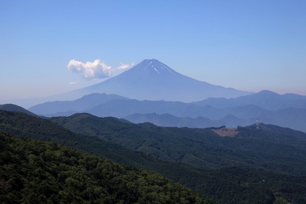 大菩薩嶺－小説「大菩薩峠」で知られる百名山_e0110500_0583544.jpg