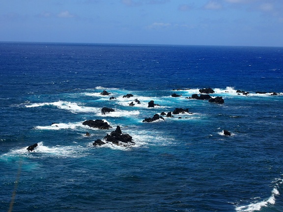 小さいことが吹っ飛ぶような自然&カホオラフェ島のこと★東マウイ(2)_b0007421_19354792.jpg