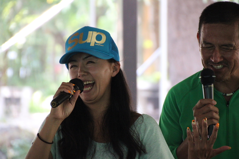 ◆田中律子さん指導・SUPヨガ ~COOL SUMMER 2013 at 西湖キャンプビレッジ「ノーム」_b0008655_1872418.jpg