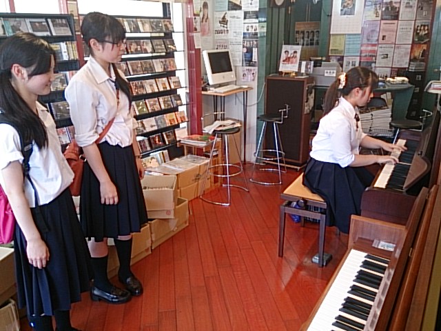 新メンバー到着!!_e0046190_1811858.jpg