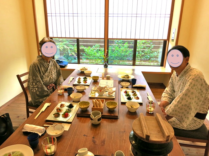 お盆休み恒例 夏の温泉宿(その1)_c0260460_1439424.jpg