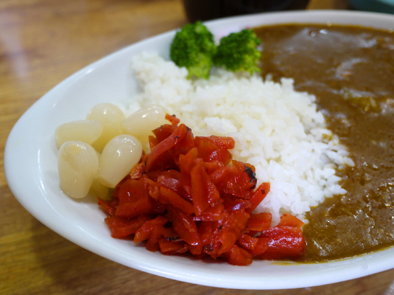 エビフライカレーとヤサイカレー　【茅ヶ崎　カレーハウス　ブータン】_b0153224_1459795.jpg