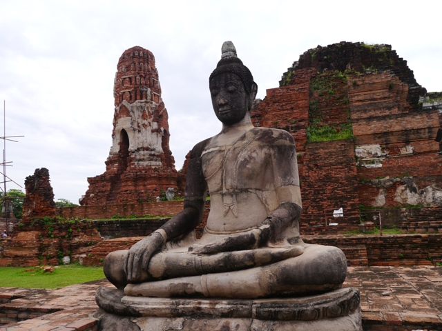 タイへ行く。⑨ ~世界遺産アユタヤ探訪~_f0232060_1421271.jpg