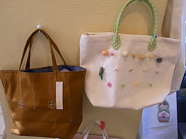 ふくろ・はこ展 あと4日!19日迄です。_d0322493_884792.jpg