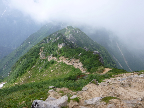 立山雄山　五色ｹ原　薬師岳　縦走する　　五色ｹ原 ～ スゴ乗越小屋　編_d0170615_628124.jpg