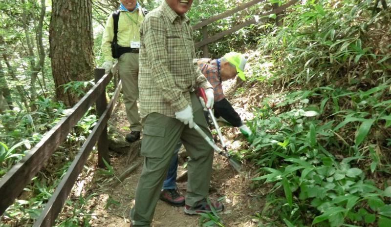 孫デイ、六甲山と団地の夏祭り_b0036638_2263840.jpg