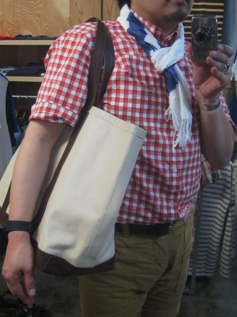 CIQUANTA Italy ・・・ 極上のLEATHER TOTE BAG 入荷です~★★☆_d0152280_2395640.jpg