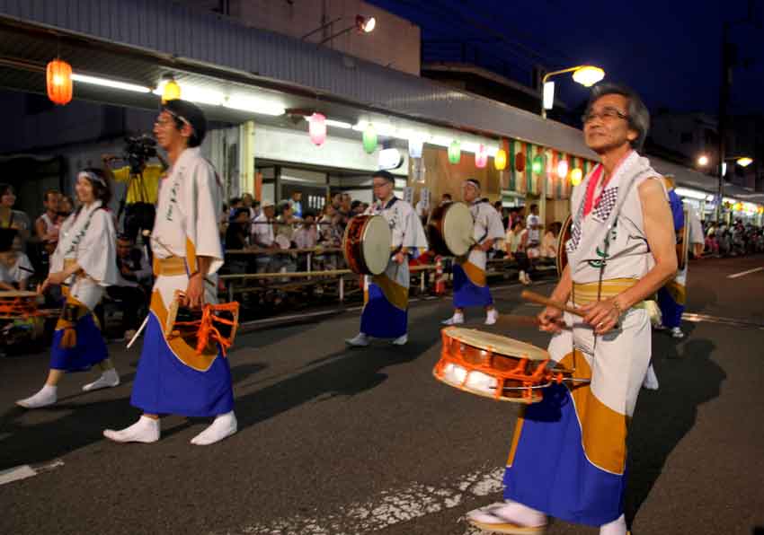 2013年　吉野川市阿波踊り-02♪「もっこ連」♪_d0058941_20492027.jpg