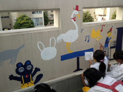 壁画を描こう!「3びきのかめ・1まんねんのぼうけん!」⑦_f0247351_849756.jpg