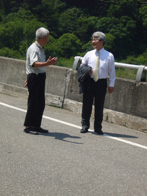 牛首紬 《加藤改石 氏》_a0291162_10234117.jpg