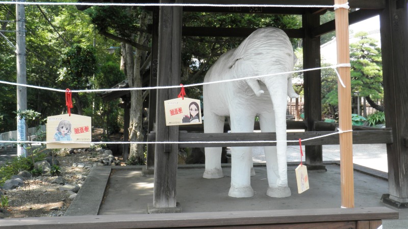 「ヤマノススメ」4人の絵馬ができました、観音寺には奉納場所も設置(H250811より)_e0304702_18191460.jpg