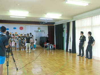 保育園でコマまわし☆第４弾_a0272042_19595310.jpg
