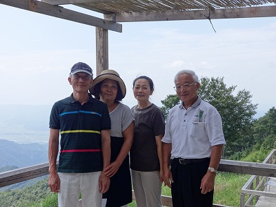智奈さんのご両親浦佐に!_b0092684_9462249.jpg
