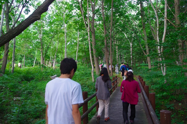 つつじヶ原自然散策路から硫黄山へ_e0139376_21163763.jpg