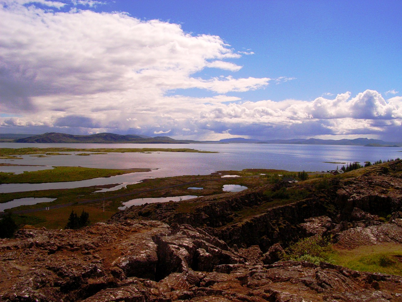 f0257756_23626.jpg