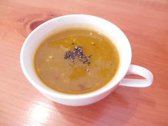 オレンジ色のスープ_a0125419_20102523.jpg
