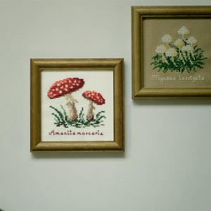きのこ図鑑とこびとづかん Cocoon Hand Knit Works きのこ図鑑とこびとづかん Cocoon Hand Knit Works