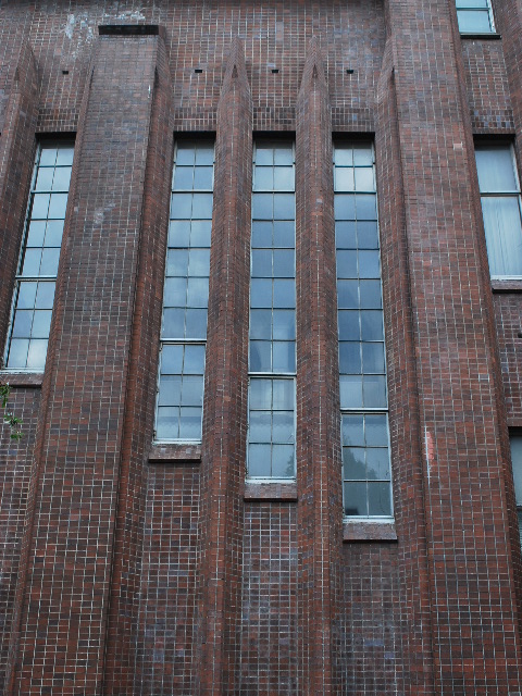 東京大学安田講堂(大正モダン建築探訪)_f0142606_1810135.jpg