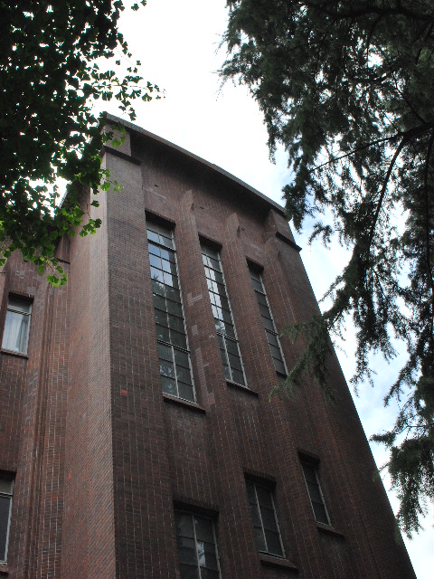 東京大学安田講堂(大正モダン建築探訪)_f0142606_18112911.jpg