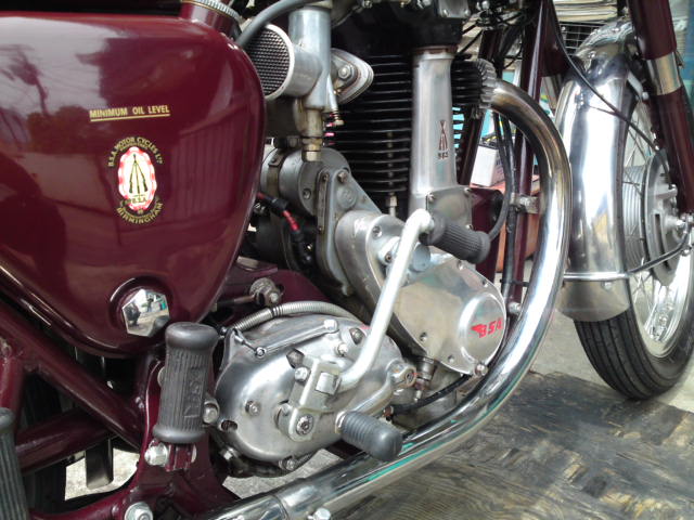 BSA B33_b0153544_10463283.jpg