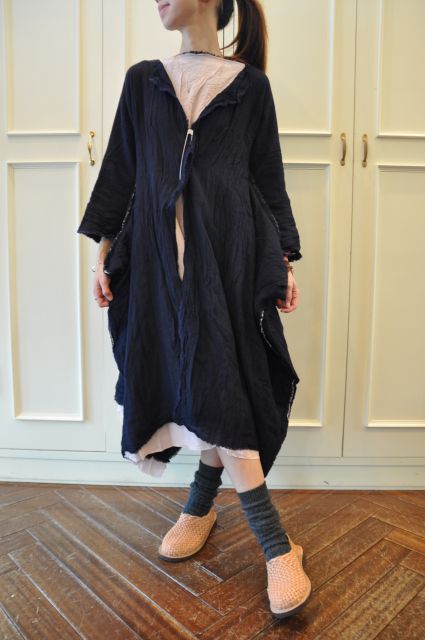 ぶらんこ乗り DANIELA GREGIS. だにえらぐれじす_b0110582_20234079.jpg