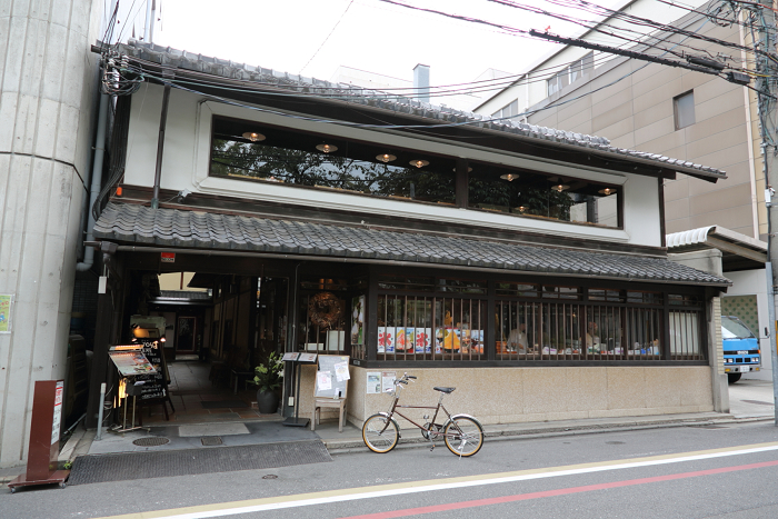 SECOND HOUSE（前編）_b0169330_1640685.jpg