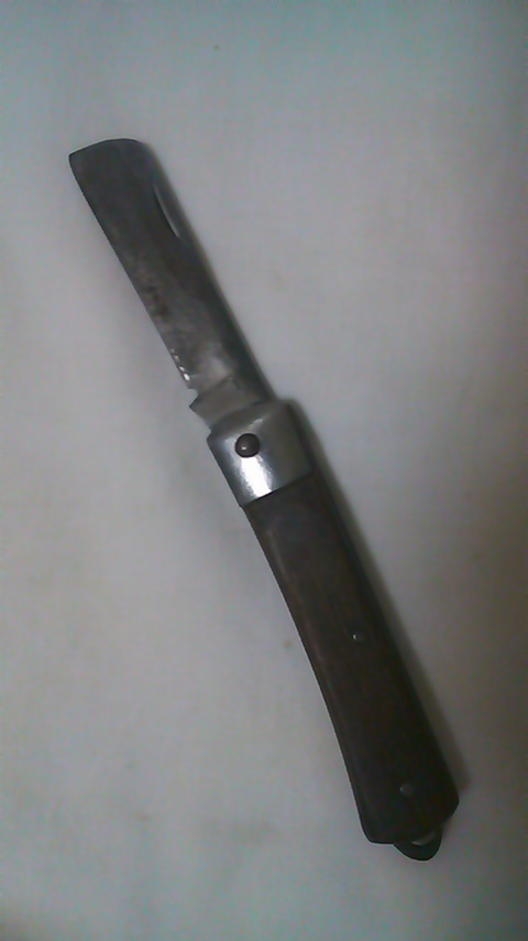電工ナイフを研ぐ 錆身の再生 London Made 電工ナイフを研ぐ 錆身の再生 London Made