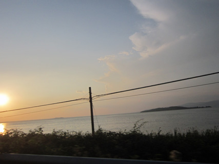トラジメーノ湖の夕暮れ_f0234936_7111157.jpg