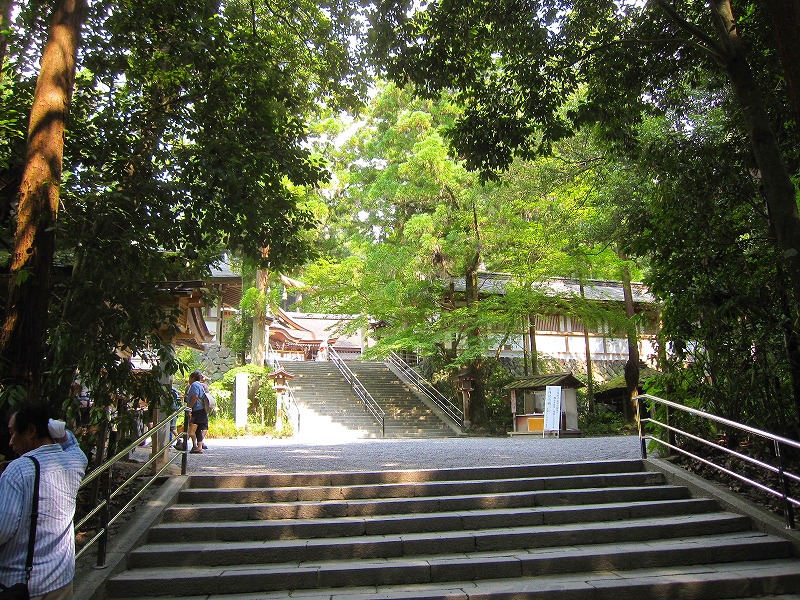 日本で一番古い神社の一つ『大神(おおみわ)神社』(奈良)20160822_e0237645_14161313.jpg