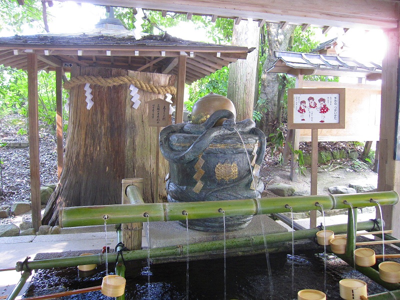 日本で一番古い神社の一つ『大神(おおみわ)神社』(奈良)20160822_e0237645_1421786.jpg