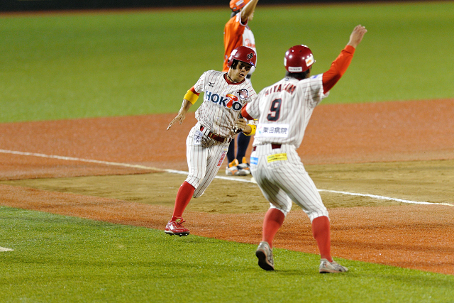 ８．２５　長野オリンピックスタジアム　対新潟ABC_c0197772_22533793.jpg