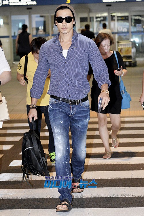 Rain　仁川空港に到着_c0047605_1865252.jpg