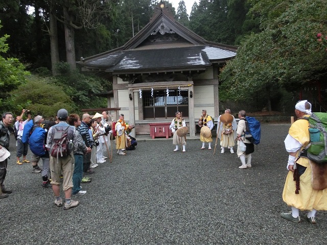 次郎長町の皆さん方のおもてなしが最高だった「村山登山道巡礼体験ウォーキングツアー」の後半_f0141310_7591271.jpg