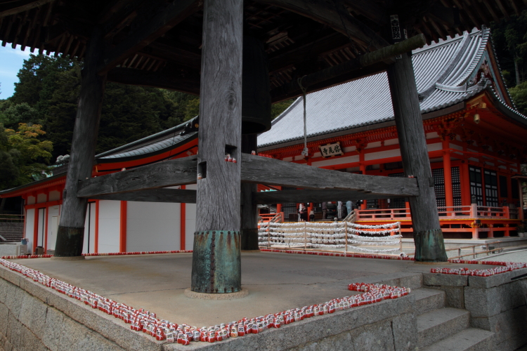 勝尾寺の勝ちだるま１_a0303293_1135115.jpg