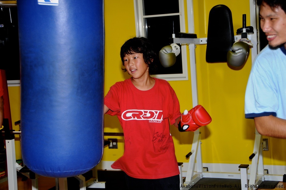 CREDIT summer camp for KIDS 2013　VOL4：キャンプDay1ボクシングジム体験_b0065730_1014469.jpg