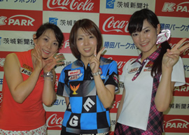 勝田パークボウルさんで(*´ω`*)_b0259538_224229.jpg